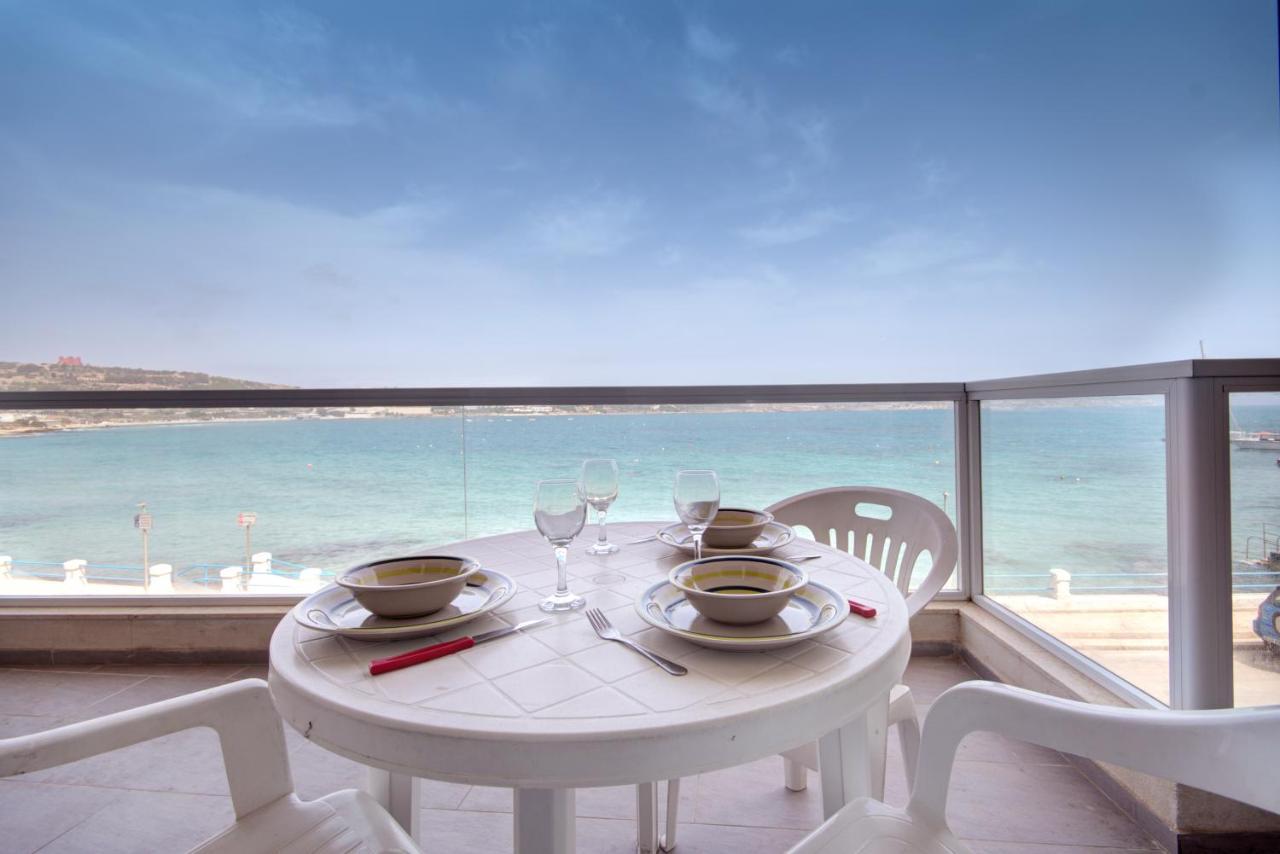 Beachfront Pretty Holiday Home Mellieħa Kültér fotó
